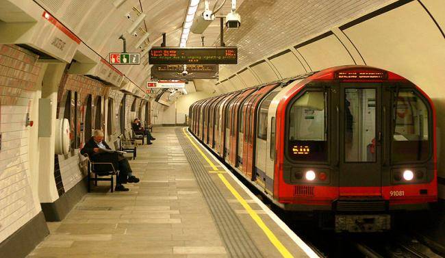 How Much is a 24-Hour London Tube Pass