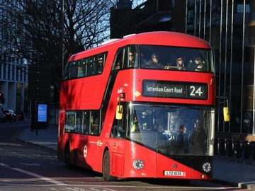 24 hour buses london